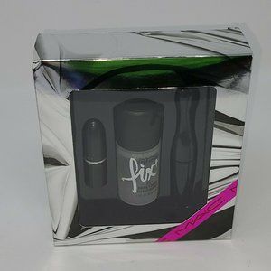 MAC Shiny Pretty Things All Stars Ruby Woo Kit